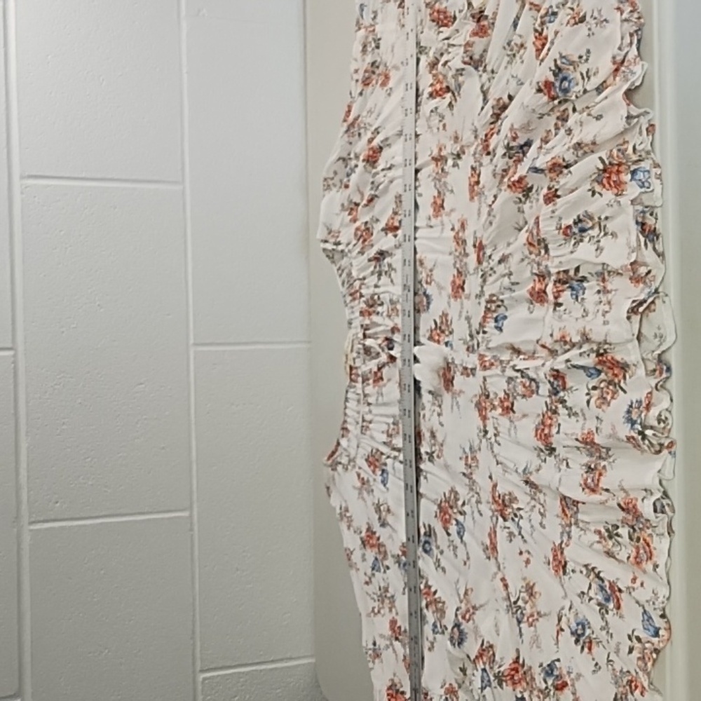 Ruffle Tiered Floral Top - Picture 5 of 14